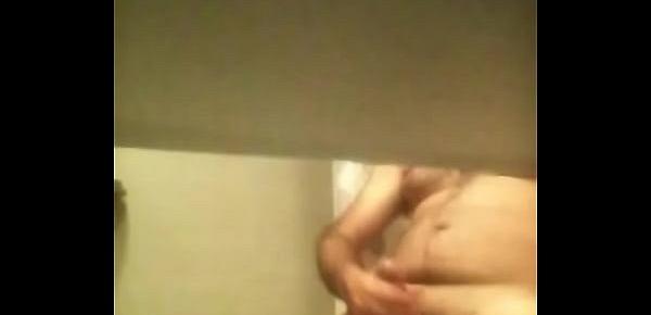  Jerking off on toilet with big cumshot